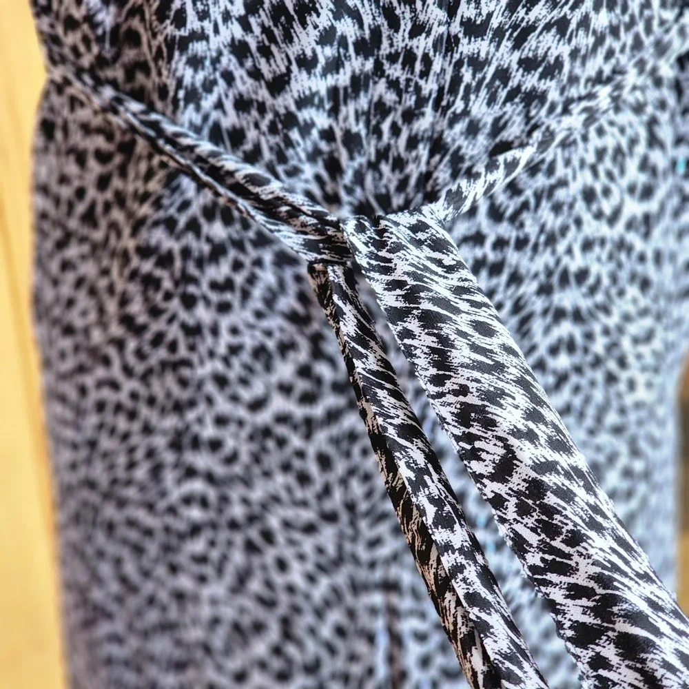 Black White MICHAEL KORS‎ Sleeveless WIDE LEG Tie Button JUMPSUIT Sz Medium